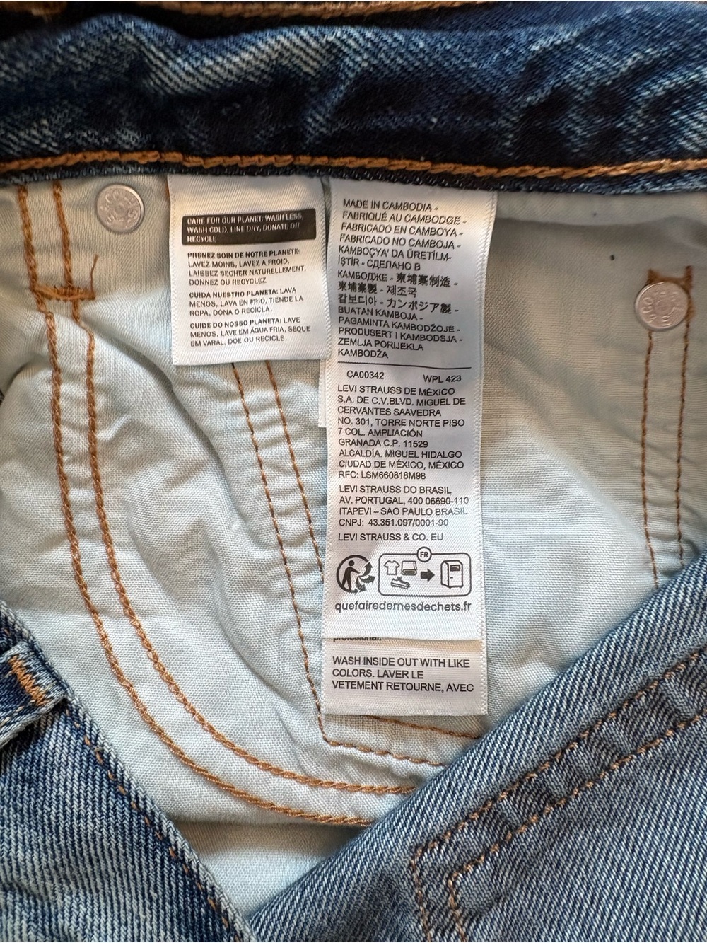 Levi's Icon Skirt Blue Denim Mini Skirt Brand New with Tags Button Fly - Picture 5 of 7